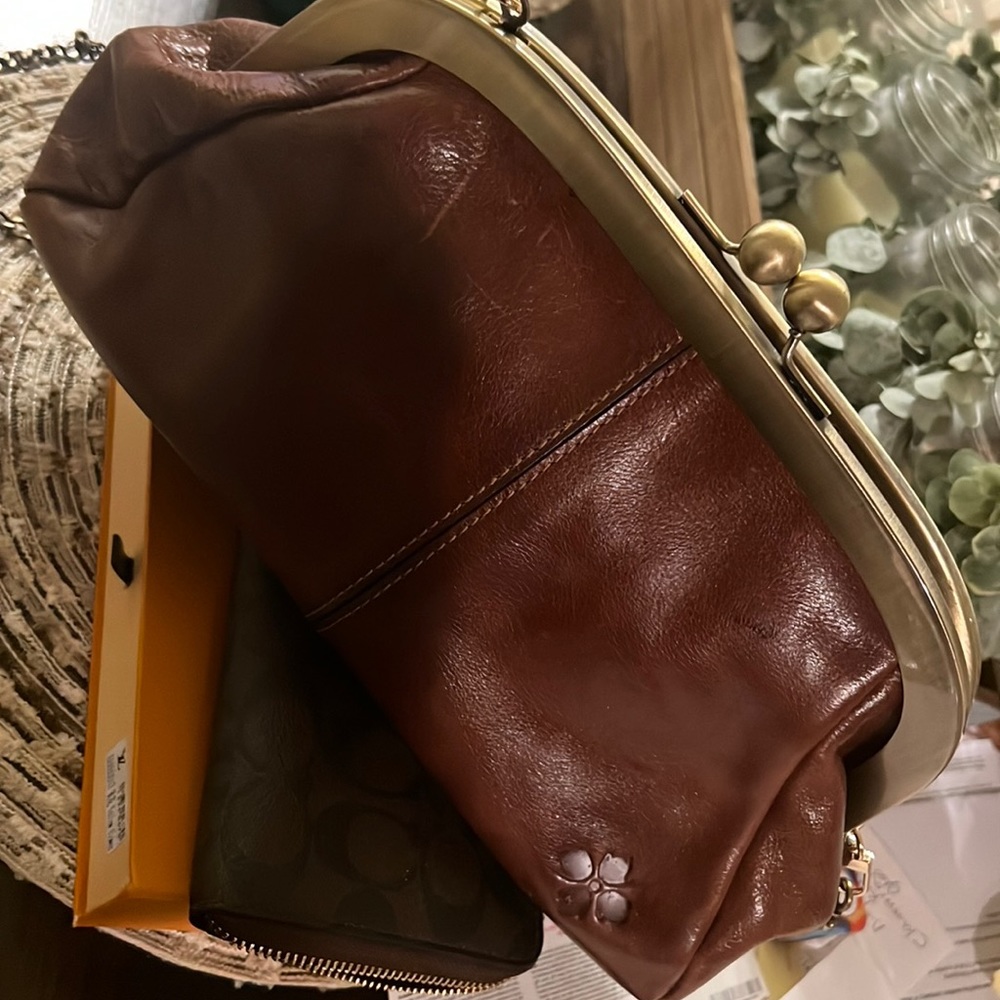 Patricia Nash Mia satchel in tan with shoulder strap